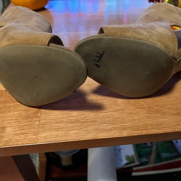 Leather upper Alfani peep toe booties - Picture 6 of 11